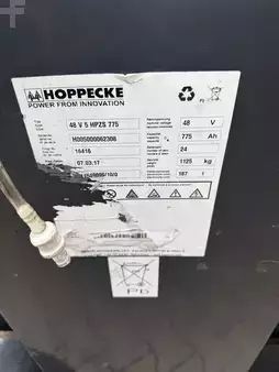 Carretilla retráctil 2017  Linde R 14G-01 - 2017 er (8)