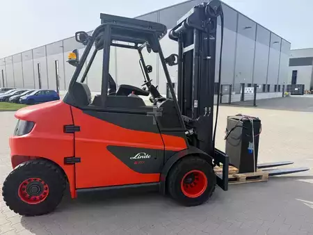 4-wiel elektrische heftrucks 2018  Linde E 70 -01 (12)