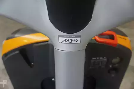 Electric Pallet Trucks 2015  Still EXU 18 (2)
