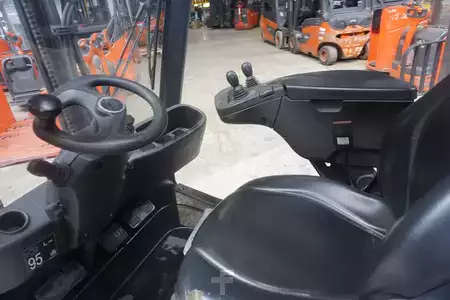 Chariots élévateurs GPL 2021  Linde H 16T-01 - 2021er (8)
