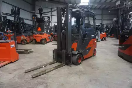Elektro 4 Rad 2020  Linde E 20PH-02 - Triplex - 2020er (1)