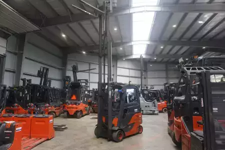 Elektro 4 Rad 2020  Linde E 20PH-02 - Triplex - 2020er (12)