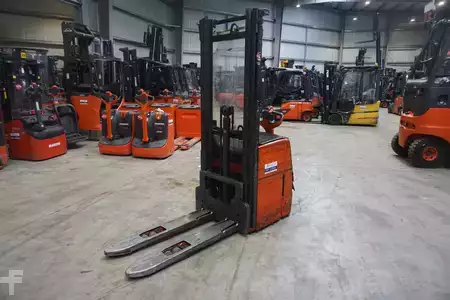 Ruční vysokozdvižný vozík 2016  Linde L 16 - 3.330mm Hubhöhe (1)