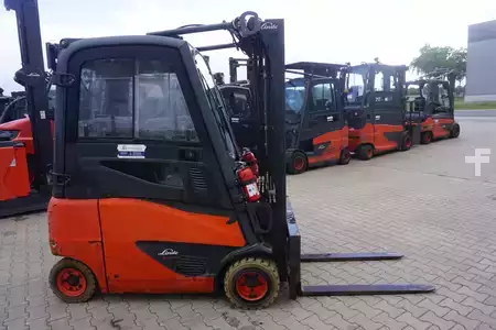 Carrelli elettrici 4 ruote 2016  Linde E 20PH-02 - Nur 1.800 Stunden (4)