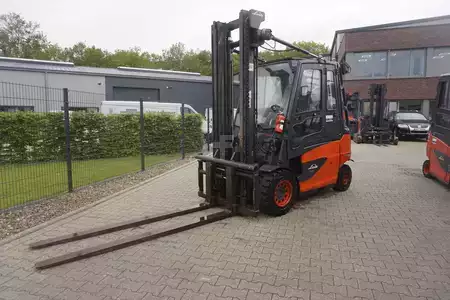 Elektromos 4 kerekű 2018  Linde E 45H-01/600 - 6.566 Stunden (1)