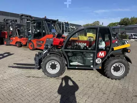 Manipulador fijo 2026  Magni TH 3.6 (1)