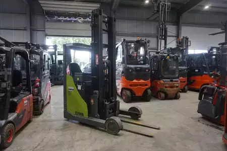 Reachtrucks 2015  Clark CRT 16AC - Nur 3.331 Stunden (9)