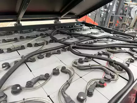 Carrelli elettrici 4 ruote 2017  Kalmar ECG 80-9 (21)