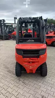 Dieselový VZV  Linde H 30 D EVO (8)