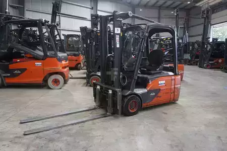 Chariots électriques à 3 roues 2019  Linde E 16L-02 - 2019er (1)