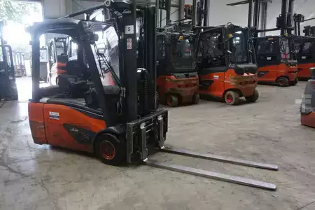 Chariots électriques à 3 roues 2019  Linde E 16L-02 - 2019er (2)