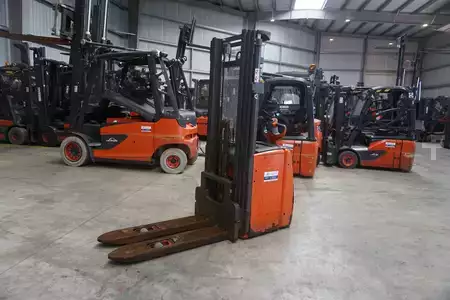 Pinontavaunu 2021  Linde L 20 - Triplex - Nur 1.241 Stunden (1)
