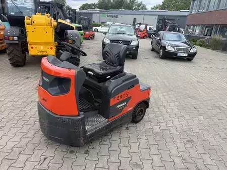 Tractor de arrastre 2019  Linde P 60 (1)