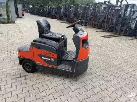 Tractor de arrastre 2019  Linde P 60 (8)