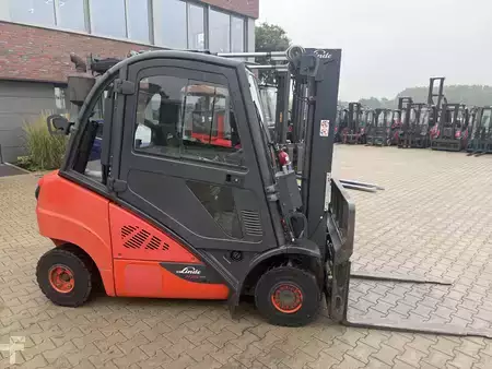 Dízel targoncák 2018  Linde H 25 D -02 (10)