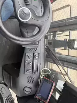 Dízel targoncák 2018  Linde H 25 D -02 (7)