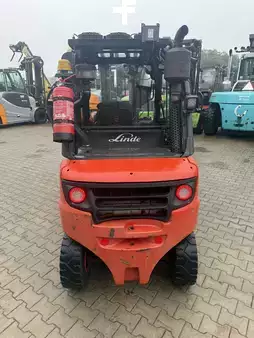 Dízel targoncák 2018  Linde H 25 D -02 (9)