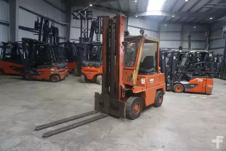Empilhador diesel 1980  Steinbock Boss DFG 2,5F - Dieselstapler (1)