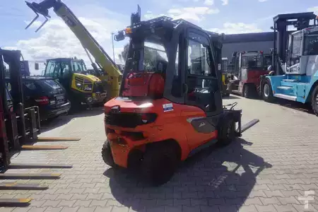 Treibgasstapler 2020  Linde H 35T-01 - Triplex (11)