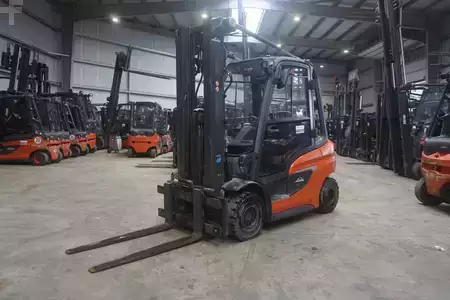 Diesel Forklifts 2022  Linde H 25D-01 - Triplex - Nur 1.734 Stunden (1)