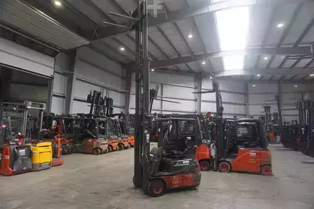 Electric - 3 wheels 2005  Linde E 16C-02 - Triplex (2)