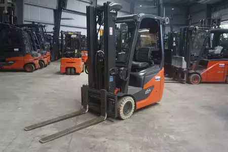 Electric - 3 wheels 2023  Linde EG 16-02 - Triplex - Nur 1.159 Stunden (1)