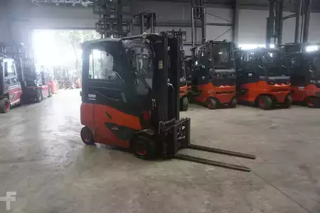 Electric - 4 wheels 2019  Linde E 18PH-02 - Nur 3.370 Stunden (2)