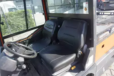 Tahač  Linde P 250 - 2022er Batterie (11)