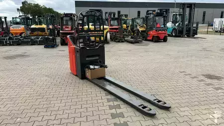 Штабелери стоячі  Linde T 20 SP Approved (3)