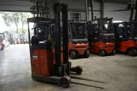 Skyvemast 2004  Linde R 12C - Nur 4.341 Stunden (2)