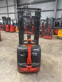 Pallet Stackers 2015  Linde L 16 Triplex (9)
