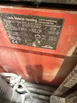 Pallet Stackers 2014  Linde L 16 Triplex (7)