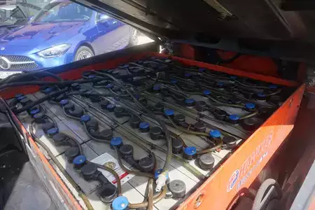 Elektryczne 4-kołowe 2014  Linde E 50HL-01 - Triplex (11)