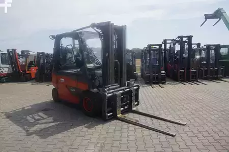 Elektryczne 4-kołowe 2014  Linde E 50HL-01 - Triplex (6)