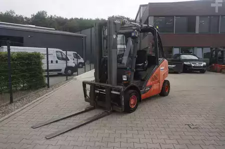 Chariots élévateurs diesel 2015  Linde H 35D-02 - Triplex (1)