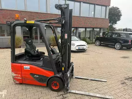 Elektro tříkolové VZV 2015  Linde E16 -02 (2)