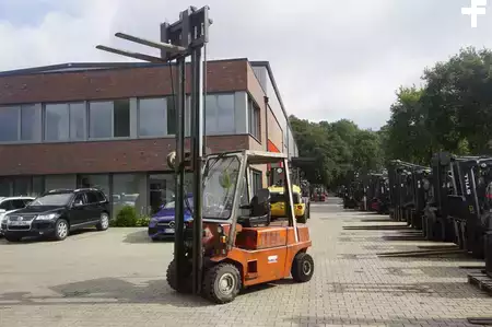 Diesel truck 1993  O-K V 30 - Dieselstapler (8)