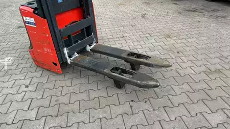 Ruční vysokozdvižný vozík 2019  Linde L 12i (11)
