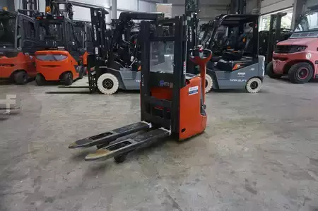 Ruční vysokozdvižný vozík 2019  Linde L 12i - Nur 1.192 Stunden (1)