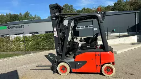 Elektro 4 Rad 2022  Linde E 16 P-02 (12)