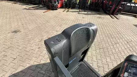 Plocktruckar vertikal 2021  Linde V 08-02 (12)