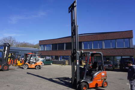 Nestekaasutrukki 2011  Linde H 18T-01 - Triplex (2)