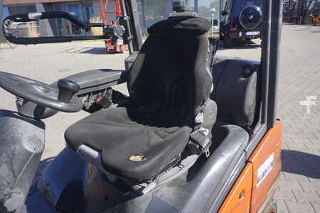 Nestekaasutrukki 2011  Linde H 18T-01 - Triplex (6)