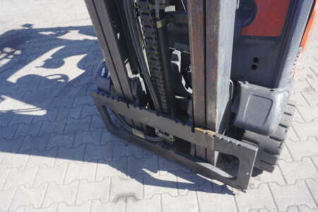 Nestekaasutrukki 2011  Linde H 18T-01 - Triplex (9)