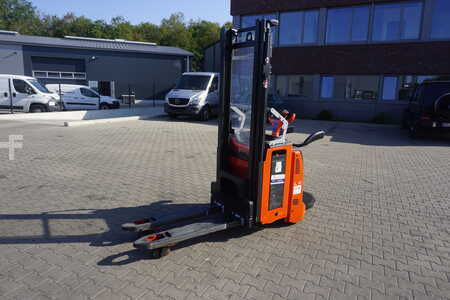 Hochhubwagen 2014  Linde L 12L AP - 1.616 Stunden (1)