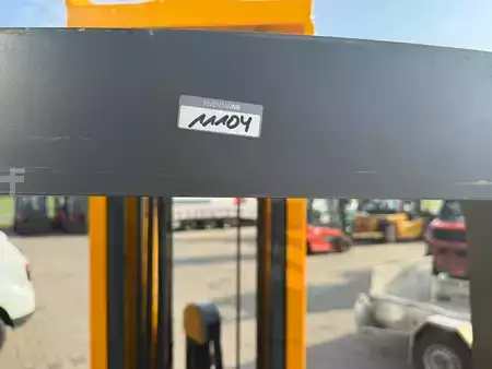 Työntömastotrukki 2014  Jungheinrich ETV 214 (3)