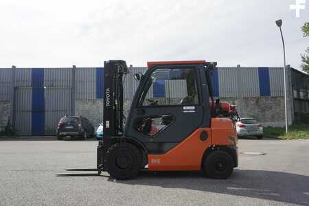 Toyota 02-8 FGF 25