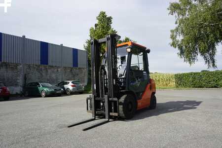 Toyota 02-8 FGF 25