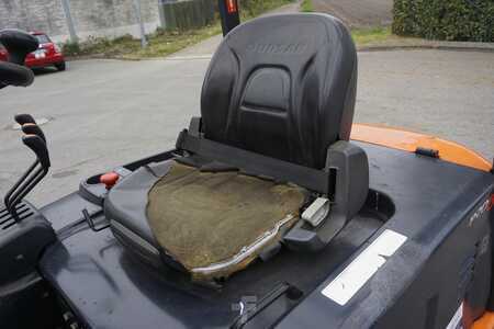 Elektryczne 4-kołowe 2013  Doosan B 25X-5 - Nur 4554 Stunden (6)