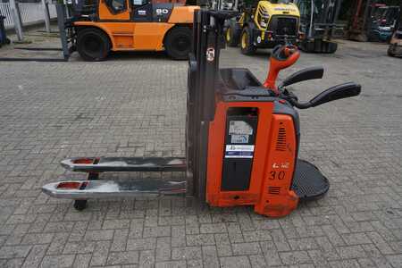 Stackers Stand-on 2015  Linde L 12L AP - 3034BH (3)